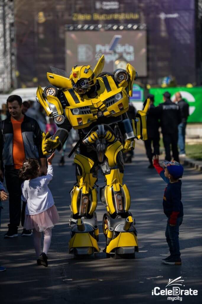 Roboți Transformers
